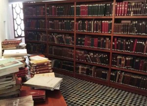  Uno scorcio dei libri della Biblioteca di Fes