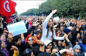 Giovani tunisini in agitazione