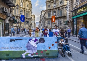 Immigrati-del-Maghreb-nel-centro-storico-di-Palermo-ph.-A.-Belvedere.jpg