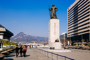 6-seoul-piazza-gwanghwamun-ph-niglio