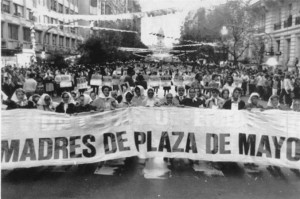 Manifestazioni a Plaza de Mai