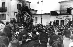 Tricarico, 17 dicembre 1953, Carlo Levi ai funerali 