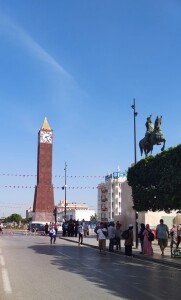 Tunisi, Avenue Bourguiba.  E. Nicolai
