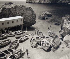 Fig. 24 Capri Marina Piccola, stabilimenti balneari, 1930 circa, Centro Documentale Capri.