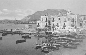 Fig. 10 Pozzuoli, porto, inizi Novecento