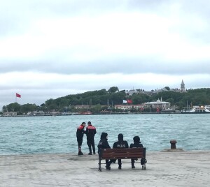 Istanbul, Polizia nel quartiere Karakoy, 1 maggio 2024 (ph. Fabrizia Vazzana)