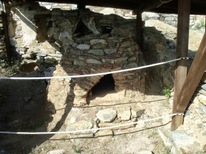 Forno da pane strutturato sito presso il castello di Orguglioso (Silius). © FAI – Fondo per l’Ambiente italiano