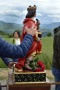 La statua della Madonna delle Rose. Foto Mario Pellegrini.