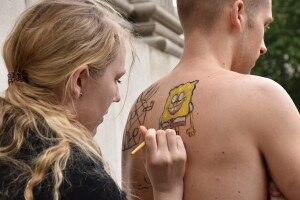 La piazza e la vita nuda (ph. Tiziana Sparacino)