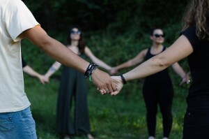 Attività di biodanza a Castel del Giudice (IS), 26/07/2024. Foto di Michela Buonvino. 